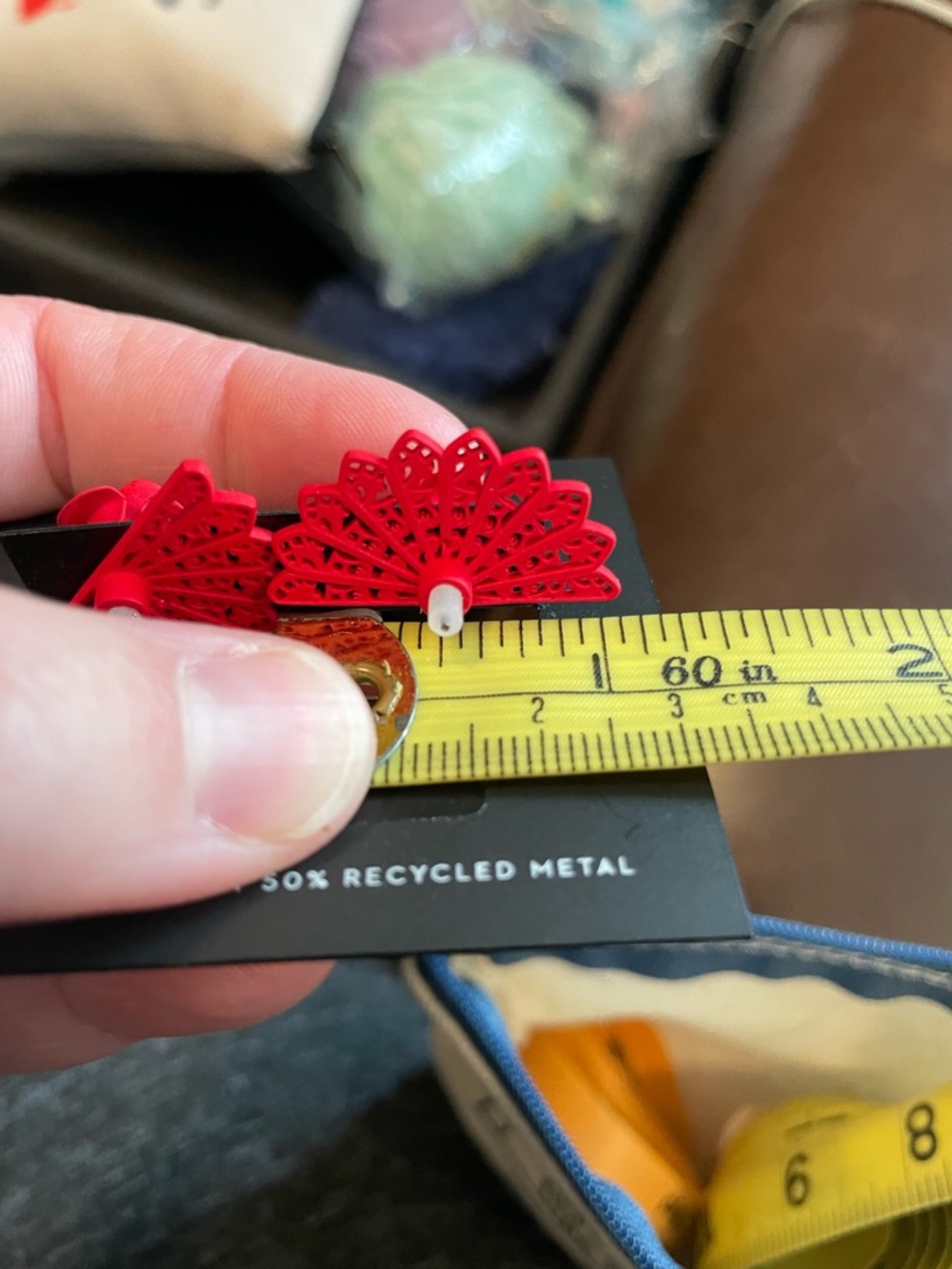 Simply Vera Vera Wang Red Filigree Flower/Rose Floater Earrings - NWT - Picture 9 of 10